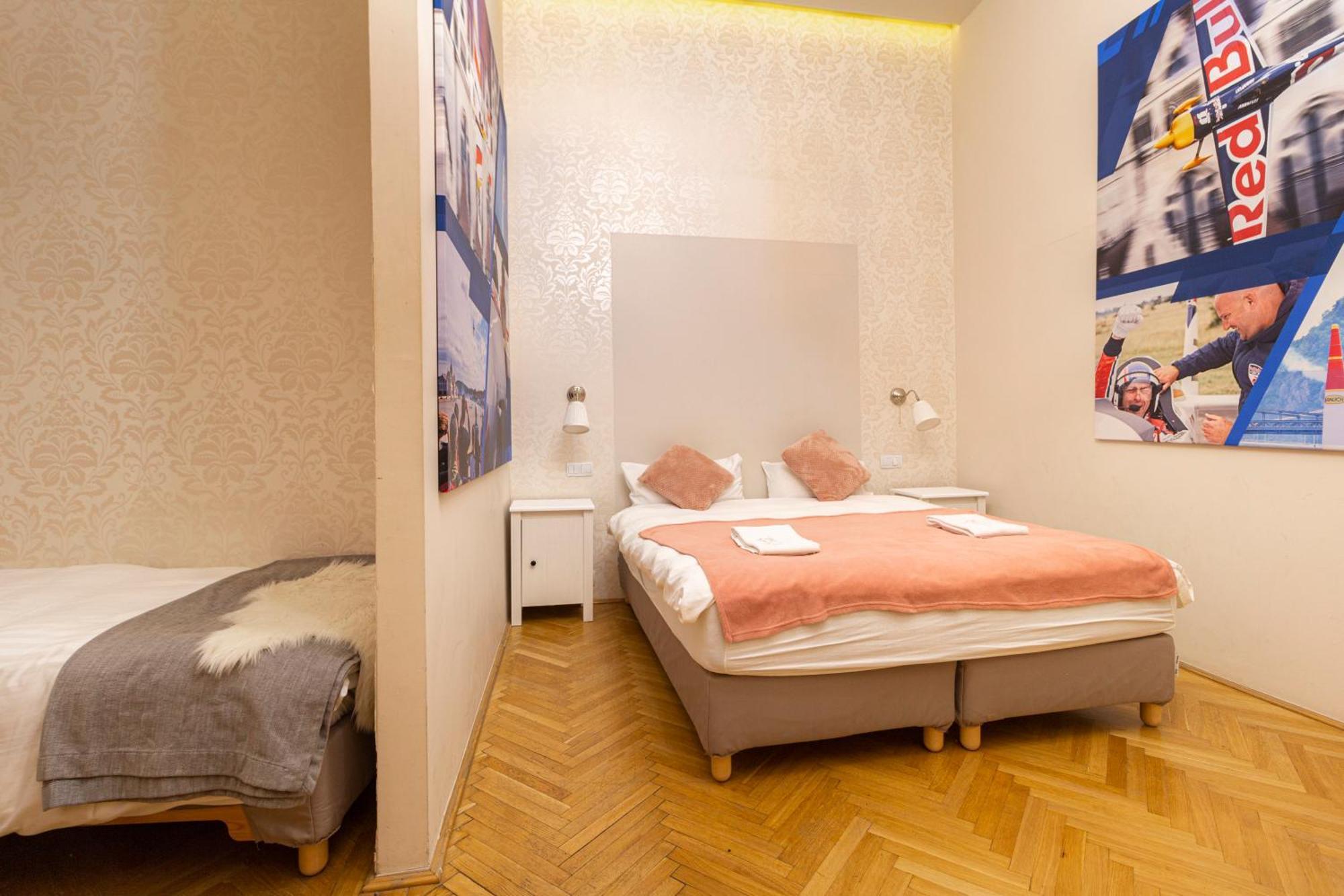The Cream Hotell Budapest Exteriör bild