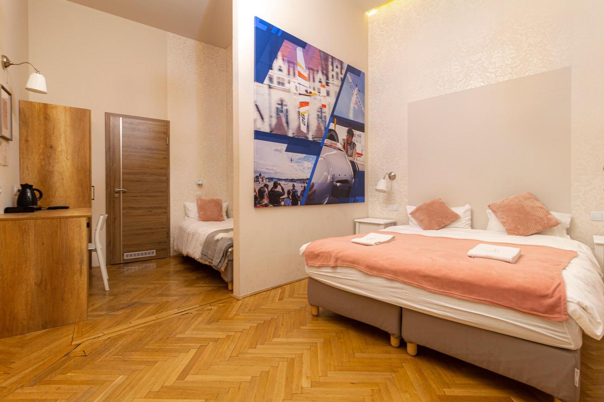 The Cream Hotell Budapest Exteriör bild